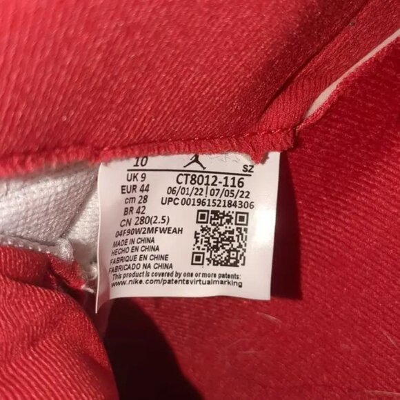 Air Jordan 11 Retro Cherry CT8012 116 Size 10 US Men Used Good Box Fast Ship - Picture 7 of 9